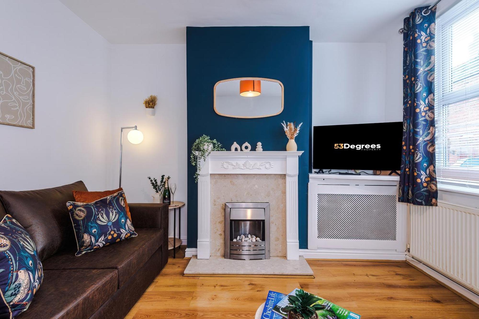 New! Spacious 2-Bed Home In Chester City-Centre By 53 Degrees Property, Ideal For Couples & Small Groups, Great Location - Sleeps 5 ภายนอก รูปภาพ